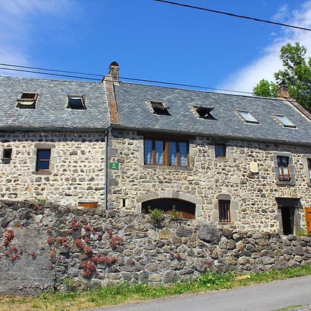Maison De Varennes Chambon-sur-Lac Luaran gambar