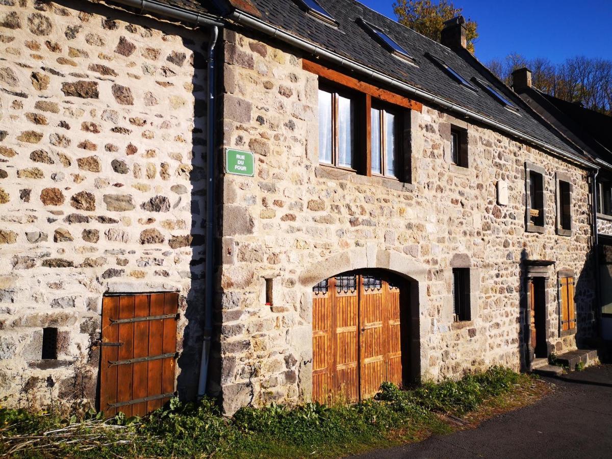 Maison De Varennes Chambon-sur-Lac Luaran gambar